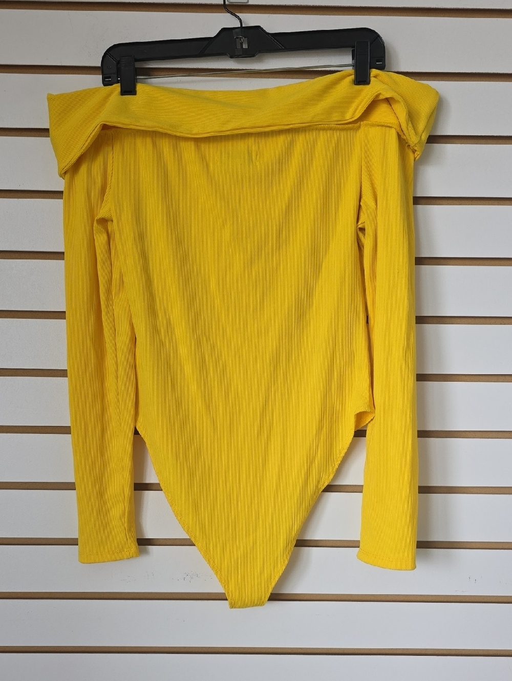 Off-Shoulder Ribbed Bodysuit Med - Picture 4 of 8